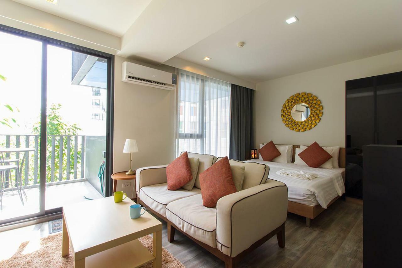 The Deck Condominium Patong Beach Exterior photo